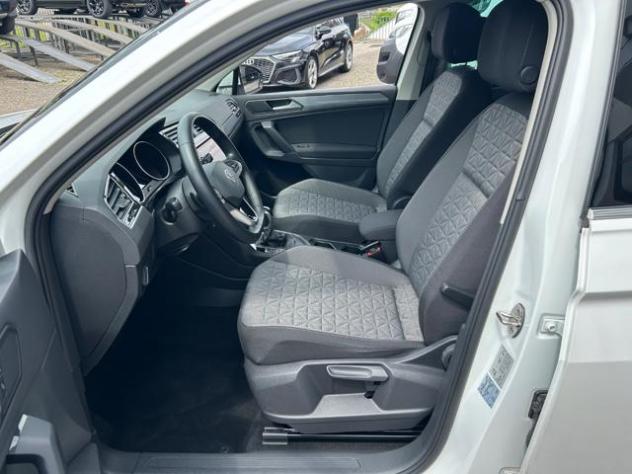 VOLKSWAGEN Tiguan 2.0 TDI 150 CV SCR DSG Life rif. 23799818 - Foto 8