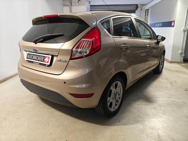 Ford Fiesta 1.5 TDCi 75CV 5 porte Titanium - Foto 4