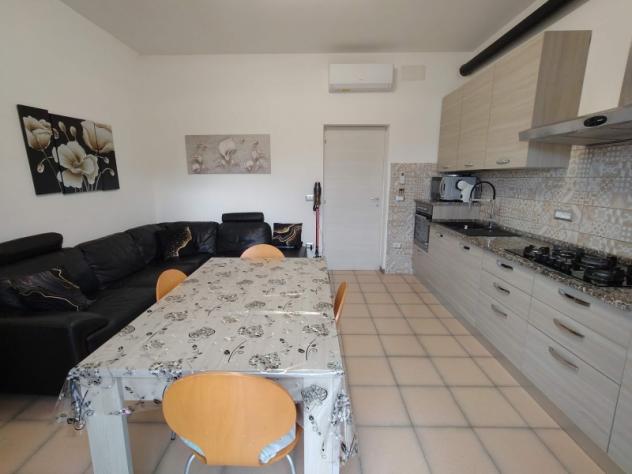 Alghero centro, via Brigata Sassari: 100 mq ristrutturati con 3 camere, 2 bagni e lastrico solare privato di 120 mq – € 230.000 - Foto 2