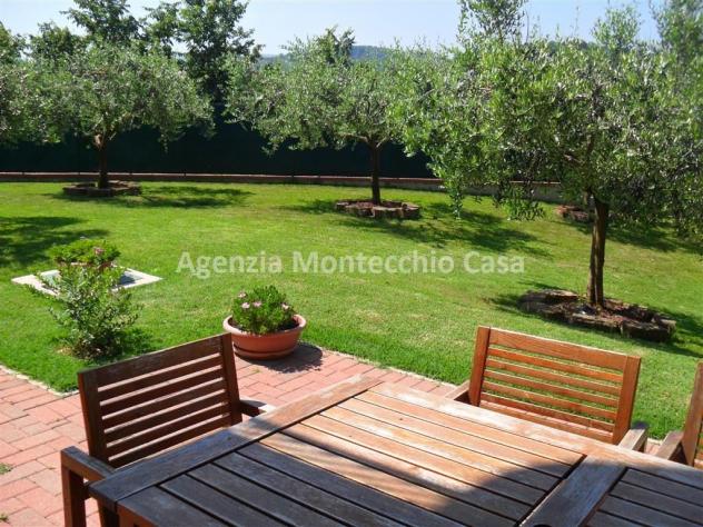 Appartamento con mansarda, 51 mq di terrazzi garage e piscina - Foto 3