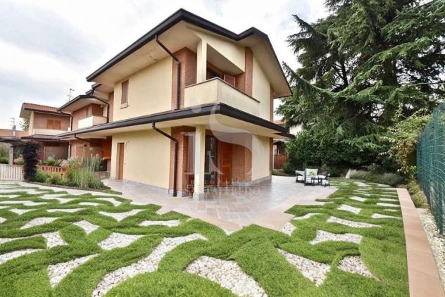 VILLA A SCHIERA di 4 vani e di 201 mq (VIMERCATE - RUGINELLO DI VIMERCATE) rif. H1 HOME 1672_14 - Foto 2