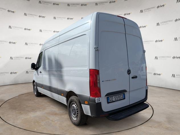 Mercedes-Benz eSprinter FURGONE 55 KWH - Foto 4