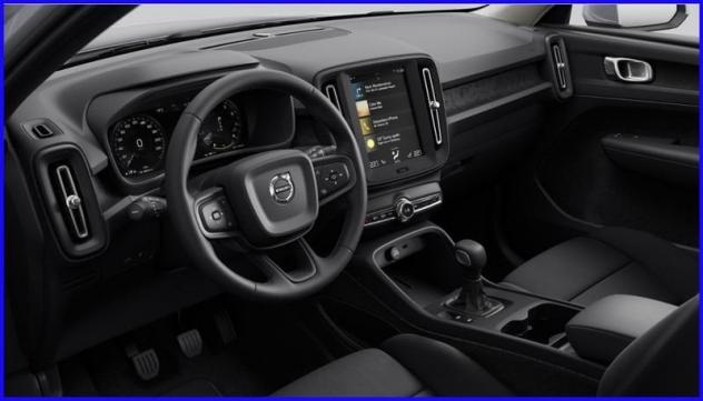 Volvo XC40 XC40 2.0 B3 Essential auto - Foto 9