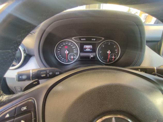 Mercedes-Benz Classe B B 180 d Automatic Sport - Foto 9