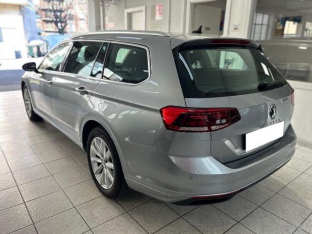 VOLKSWAGEN Passat Variant 2.0 TDI SCR EVO DSG Business rif. 23464793 - Foto 4