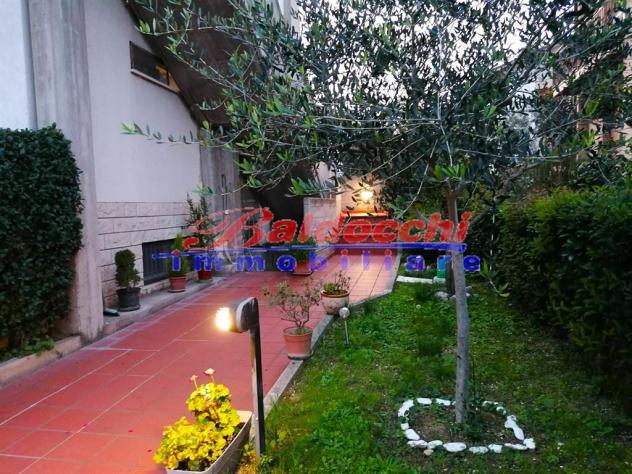 Villetta Bifamiliare in Vendita in Zona Tranquilla e Servita - Foto 11