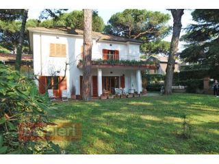 Villetta bifamiliare in affitto a Cervia, Milano Marittima