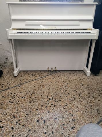 Pianoforte Sauter 120 R2 bianco tedesco con trasporto e panca inclusi