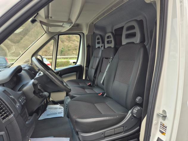 Peugeot Boxer 330 2.0 BlueHDi 130CV PC-TN Furgone - Foto 5