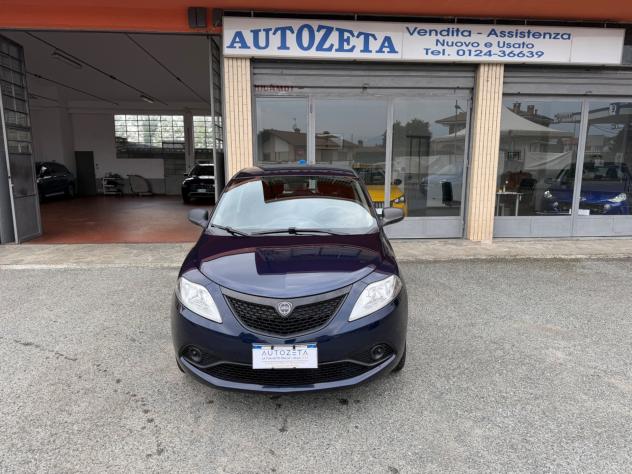 Lancia Ypsilon 1.0 Hybrid Ecochic Silver - Foto 2