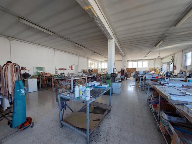 Capannone Industriale - Sant'Omero . Rif.: Cod. rif A055VCG - Foto 9