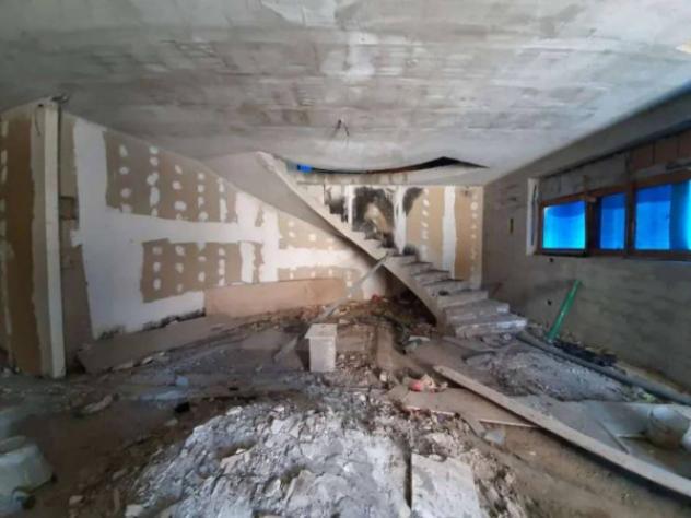 Immobile in asta di 334 m², box auto in vendita a Gioia dei Marsi - Foto 3