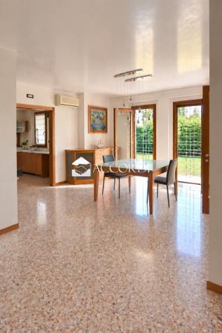 VILLA di 11 vani e di 505 mq (MONTEBELLUNA) rif. PE25 - Foto 4
