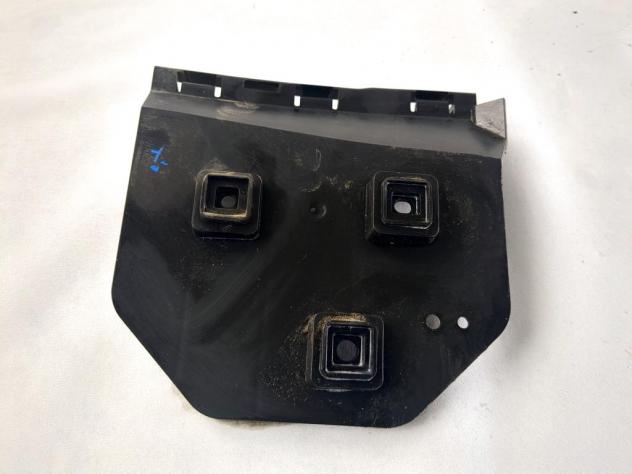 30763019 SUPPORTO PARAURTI POSTERIORE LATO SINISTRO VOLVO V50 SW 1.6 D 84KW 6M 5P (2011) RICAMBIO USATO