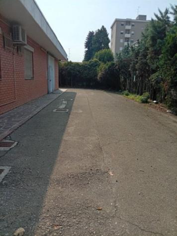 Immobile di 450 m² con più di 5 locali in vendita a Carpi - Foto 3