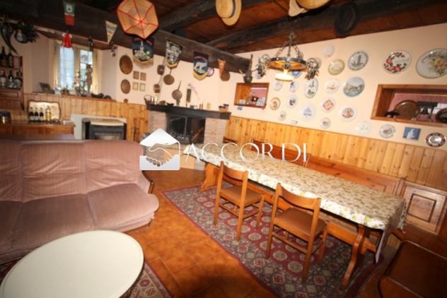VILLA di 9 vani e di 380 mq (FOLLINA) rif. BI600_5 - Foto 9