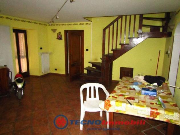 Casa indipendente di 250 m² con più di 5 locali in vendita a Lanzo Torinese - Foto 2