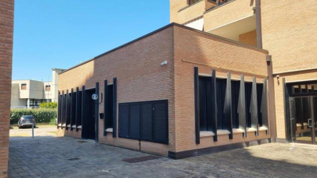 Immobile di 150 m² in affitto a Casalecchio di Reno - Foto 2