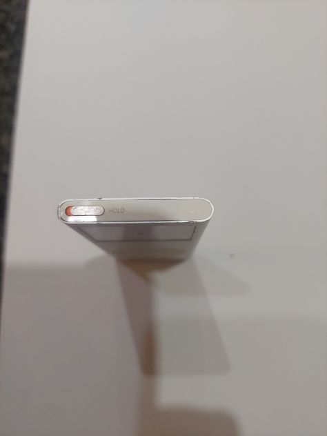 Vendo Ipod Apple 2GB usato con accessori - Foto 3
