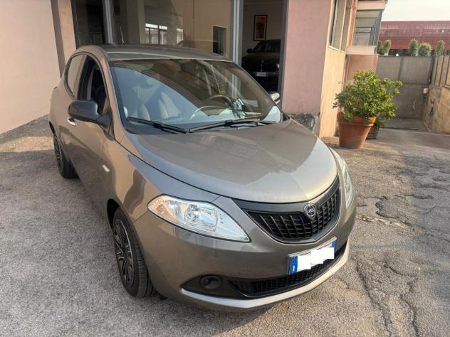 LANCIA Ypsilon 1.0 FireFly 5p.S&S Hybrid Oro - Foto 2
