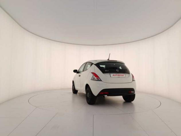 Lancia Ypsilon III 2015 1.0 hybrid Silver s&s 70cv - Foto 4