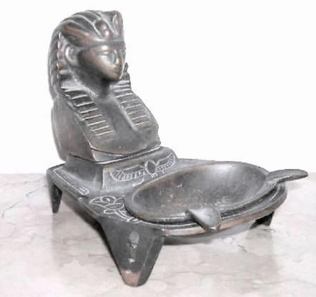 Posacenere stile egizio 1920