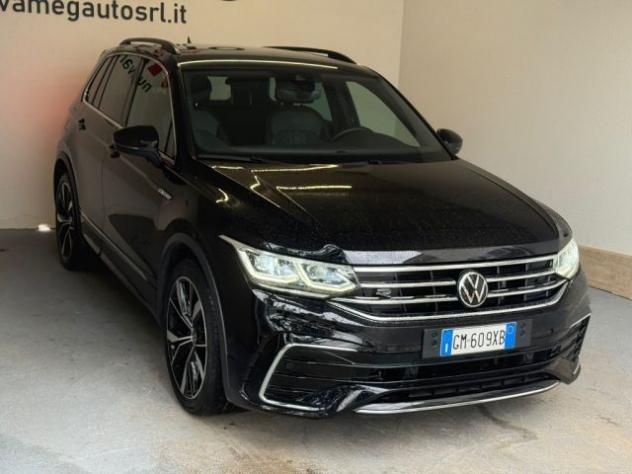 VOLKSWAGEN Tiguan 2.0 TDI 150 CV SCR DSG R-Line rif. 23365138 - Foto 2