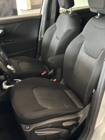 Jeep Renegade 1.6 Mjt 120 CV Longitude - Foto 8