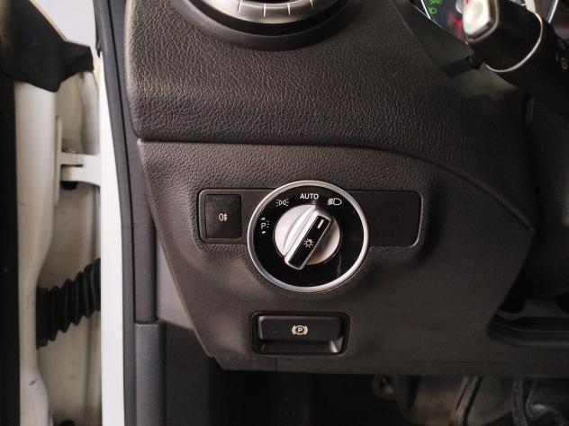 Mercedes-benz CLA 200 CDI Automatic Sport - NEOPATENTATI - Foto 9