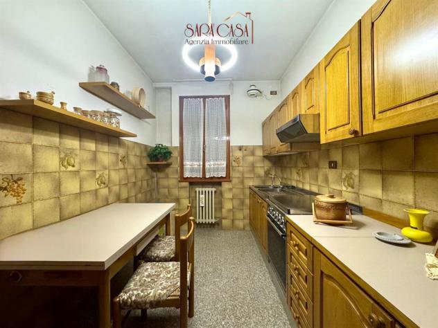 Casa indipendente con taverna, garage e giardino su quattro lati - Foto 7
