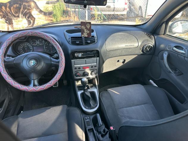 Alfa Romeo 147 1.9 JTD 5 Porte - Foto 8