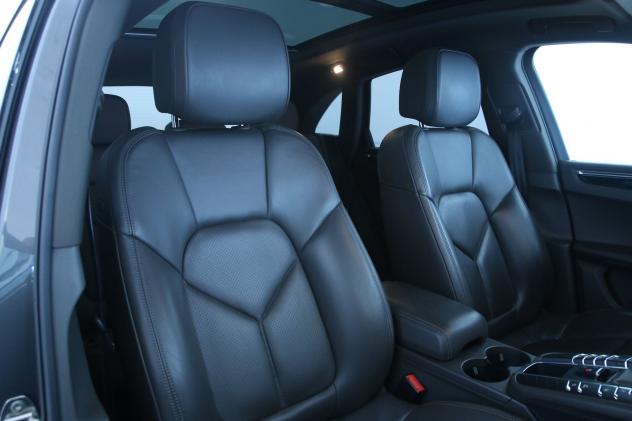 Porsche Macan 3.0d S 250cv PDK / Navigatore - Sedili sportivi - Porsche Active Suspension Management (PASM) - Foto 9