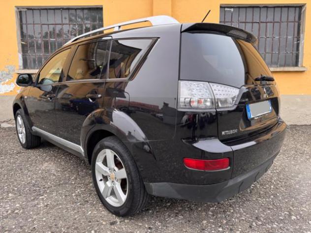 MITSUBISHI Outlander 7 posti 2.0 DI-D Intense DPF rif. 23761786 - Foto 6