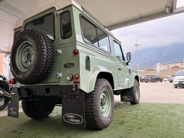 LAND ROVER - Defender 90 2.2 td SW - Foto 6