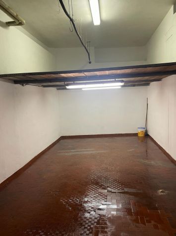 Affittasi Box Auto – Via di Vigna Corsetti 8 (Roma) - Foto 5