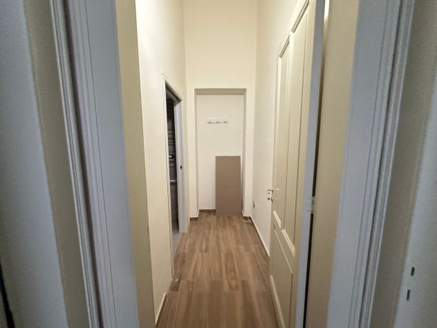 AFFITTASI – REGGIO CALABRIA – VIA SBARRE CENTRALI (USO ABITAZIONE O UFFICIO) - Foto 2