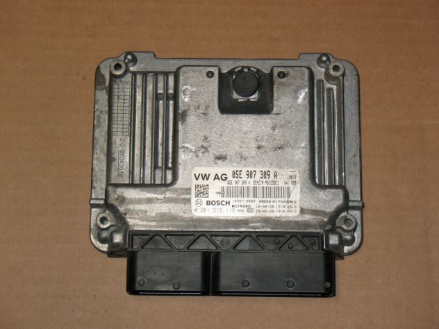 05E907309A ECU CENTRALINA VOLKSWAGEN SKODA LEON 1.5 MG1CS011 0261S19119