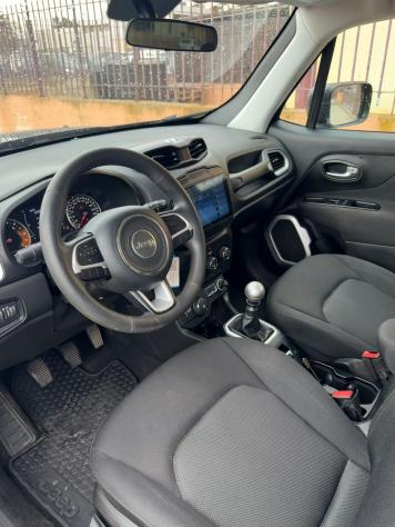 Jeep Renegade 2.0 Mjt 140CV 4WD Active Drive Limited - Foto 8