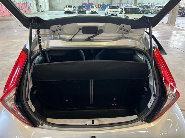 Toyota Aygo 1.0 VVT-i x-play MMT+ CERCHI IN LEGA - Foto 7