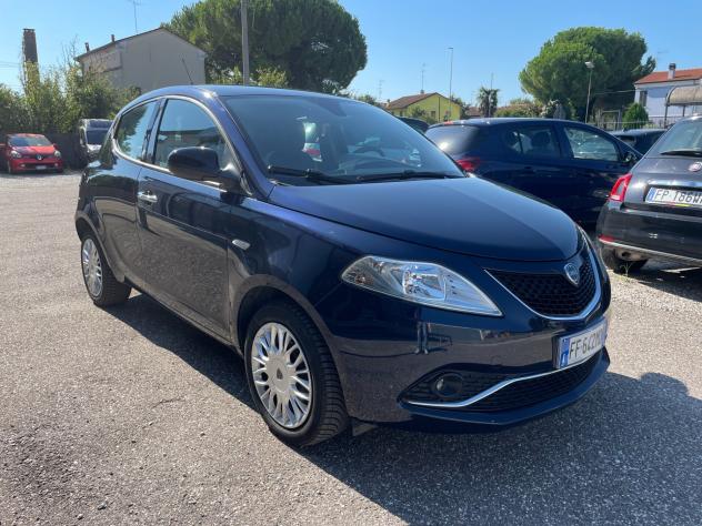 Lancia Ypsilon 1.2 69 CV 5 porte GPL Ecochic Silver - Foto 3