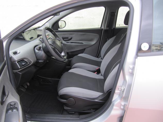 Lancia Ypsilon 0.9 TwinAir 85 CV 5 porte Metano Ecochic Gold - Foto 8