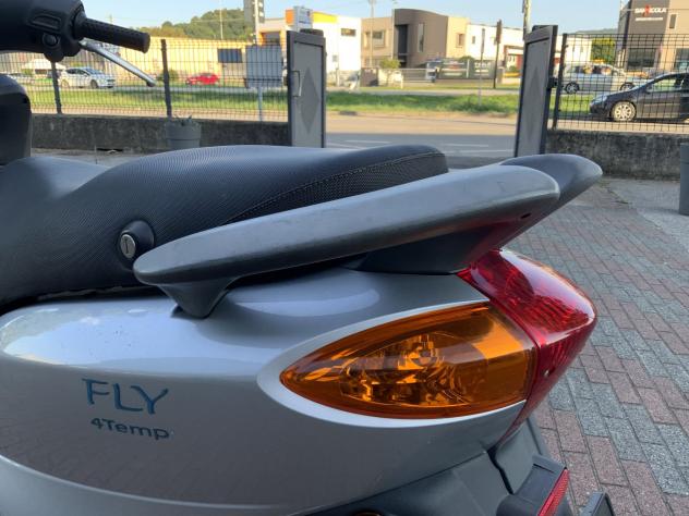 Piaggio Fly 50 scooter 50 4T - Foto 5