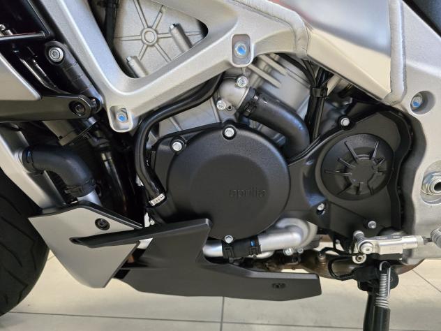 Aprilia Tuono V4 1100 "Tarmac Grey" - Foto 9