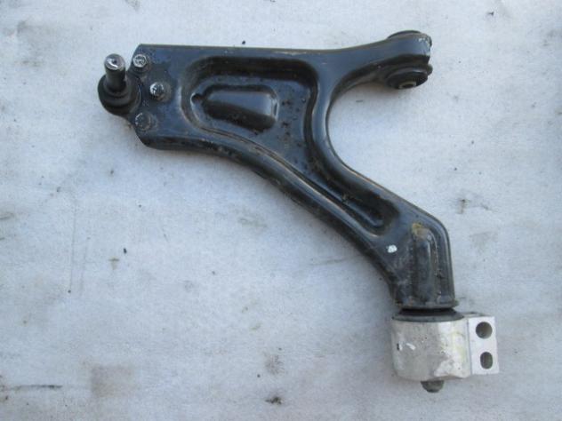 5236641 BRACCIO OSCILLANTE ANTERIORE SINISTRO SAAB 9-5 2.2 D 88KW AUT 4P (2003) RICAMBIO USATO