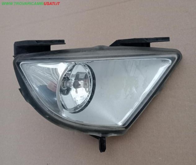 PROIETTORE FENDINEBBIA D. FORD FIESTA (CBK)  Parti elettriche  Fanaleria  Fendinebbia dx. FORD - FIESTA - 01-03-2002 - 01-12-2005, FORD - FUSION - 01