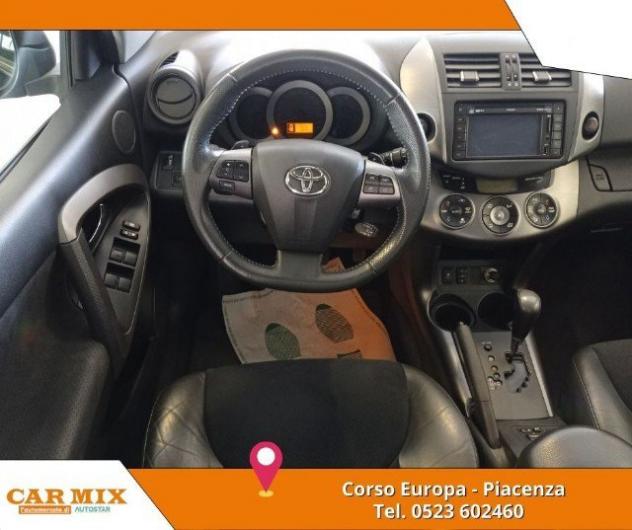 Toyota RAV4 RAV4 Crossover 2.2 D-Cat A/T 150 CV Executive - Foto 9