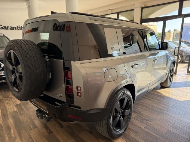 Land Rover Defender Defender 110 3.0d i6 mhev HSE awd 300cv auto 6 posti - Foto 6