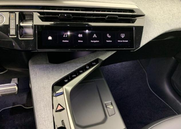 PEUGEOT 3008 Hybrid 145 e-DCS6 GT +Vision 360° rif. 24101096 - Foto 9