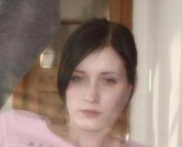 Donna di Pompei, 29 anni. Fisico Magro Tel: