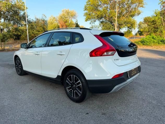 Volvo V40 Cross Country D2 Geartronic Plus - Foto 3